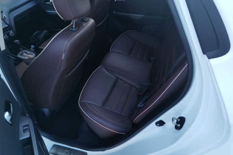 Used Kia K2 2015 Sedan 1.4L Automatic GLS
