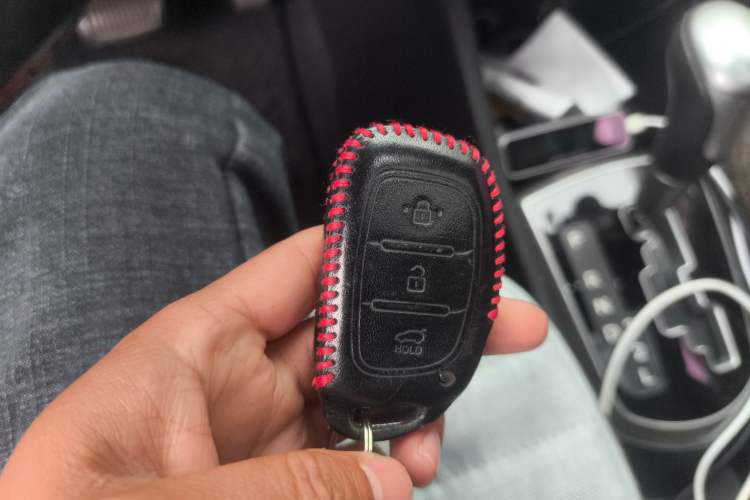 Used Hyundai Verna Ray 2014 1.4L Automatic TOP