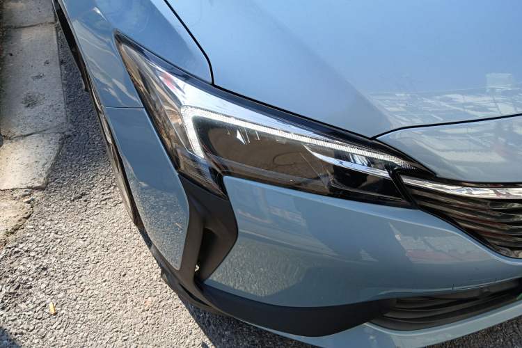 Used Buick Velite 6 2020 Plug-in Hybrid Connected Smart Edition
