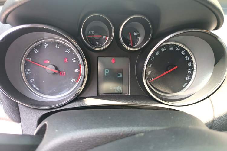 Used Buick Encore 2015 1.4T Automatic Two-Wheel Drive Urban Elite Version