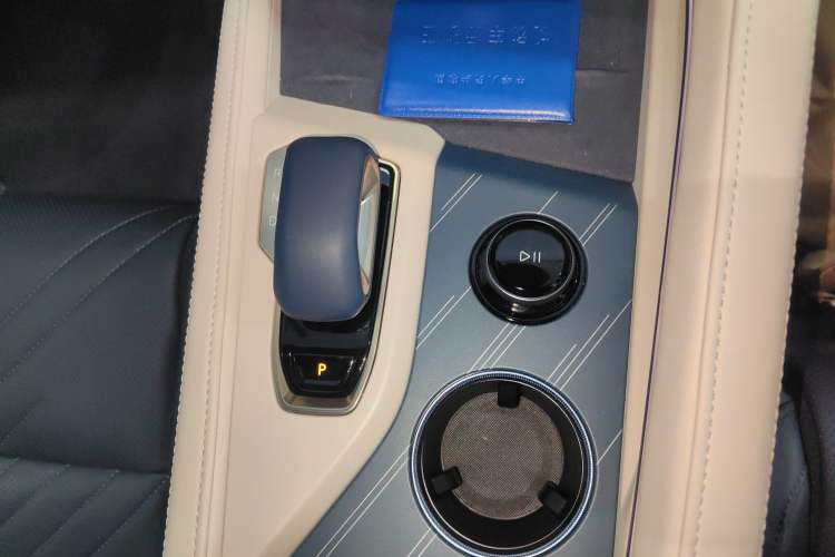 Used Zeekr 001 2025 YOU Edition 100 kWh All-Wheel Drive
