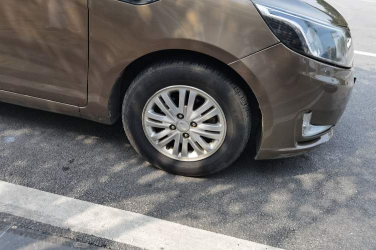 Used Kia K2 2012 Sedan 1.4L MT GLS Commemorative Edition
