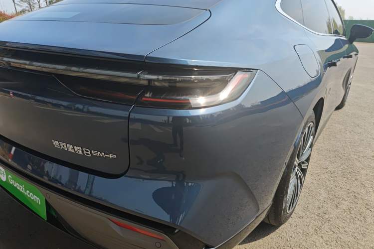 Used Geely Galaxy 8 2025 130km EM-P Starship Edition
