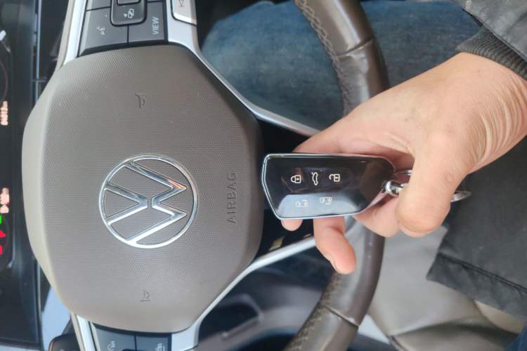 Used Volkswagen Viloran 2022 380TSI Luxury Edition