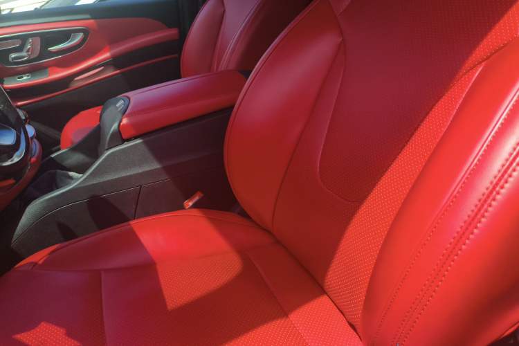 Used Mercedes-Benz V-Class 2018 V 260 Avantgarde Edition China VI Left Front Seat