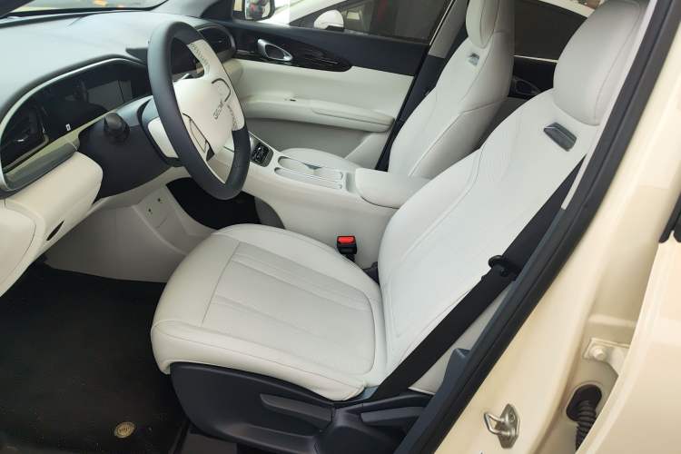 Used Geely Galaxy Geome 2025 310km Youth Edition Left Front Seat