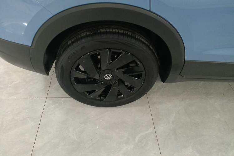 Used Volkswagen Tharu 2025 NewRui 300TSI Prestige Edition
