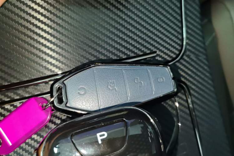 Used BYD Han 2022 EV Genesis Edition 715KM Front-Wheel-Drive Prestige Model
