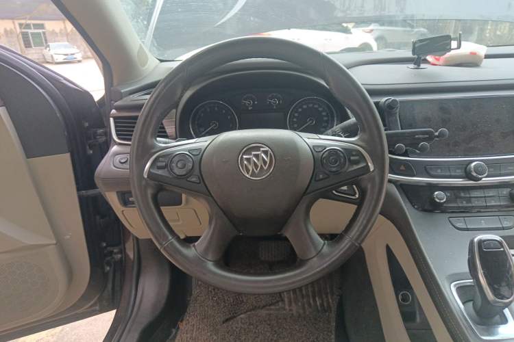 Used Buick LaCrosse 2016 20T Leading Model Steering Wheel