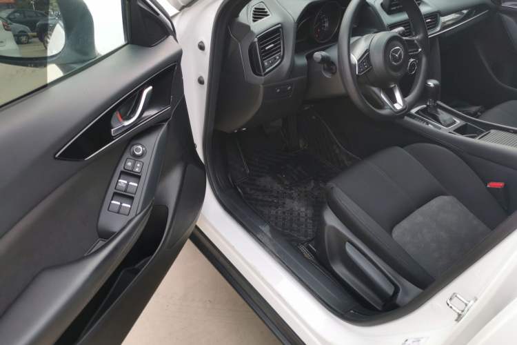 Used Mazda CX-4 2020 2.0L Automatic Two-Wheel Drive Blue Sky Dynamic Edition