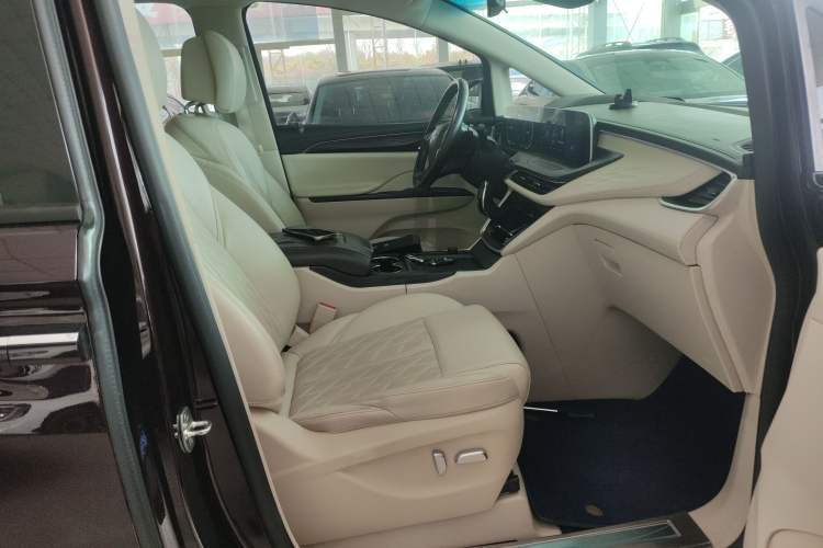 Used Buick GL8 2020 Avenir Avia Six-Seat Deluxe Edition