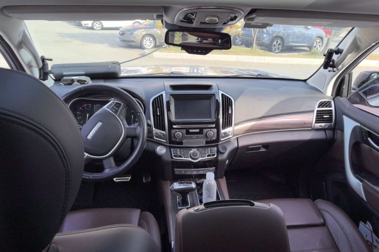 Used Haval H9 2017 2.0T Diesel 4x4 Premium 5-Seater Center Console