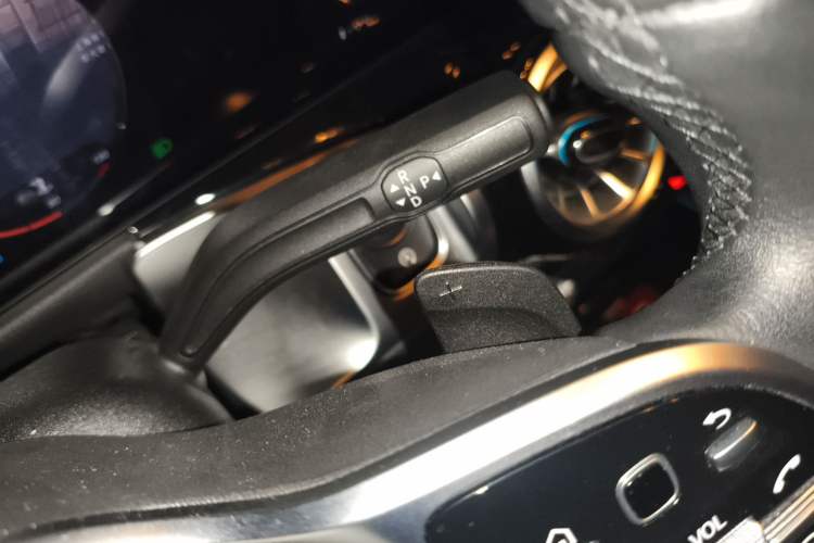 Used Mercedes-Benz GLB 2023 GLB 220 Fashion Model Gear Lever