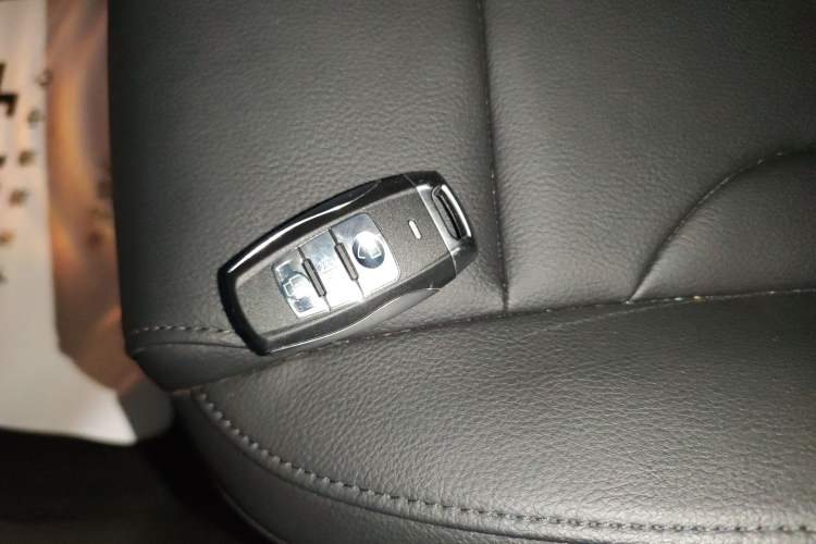 Used Haval H2 2017 Red-Label 1.5T Automatic Two-Wheel Drive Luxury Model