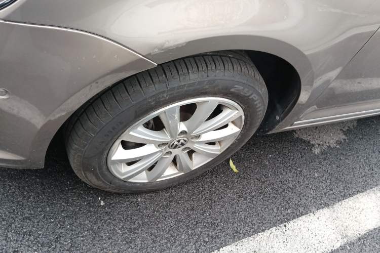 Used Volkswagen Touran 2015 1.4T DSG Luxury Edition 5-Seater Exterior 4