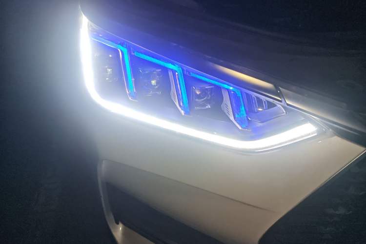 Used BYD Song PLUS 2020 1.5T Automatic Flagship PLUS Right Front Headlight