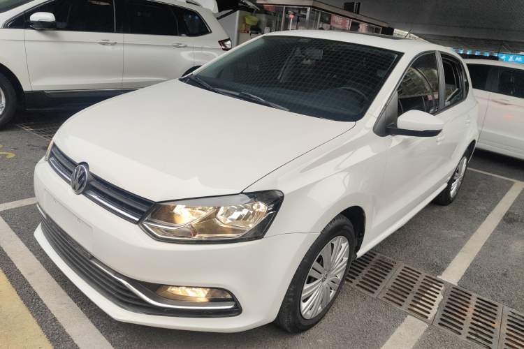 Used Volkswagen Polo 2016 1.6L Automatic Comfort Model