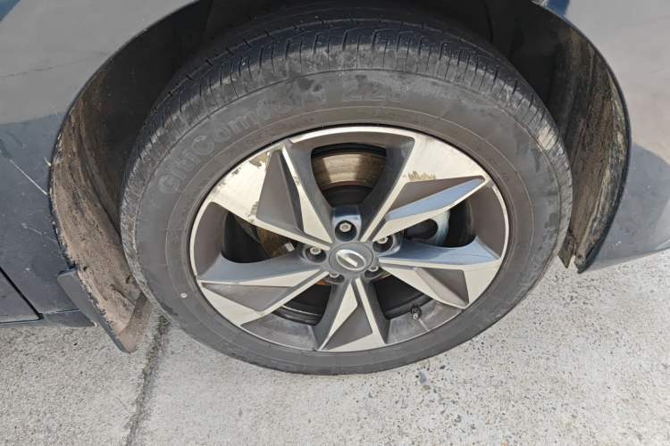 Used GAC Trumpchi M6 2023 PRO 270T DCT Luxury Edition Right Front Wheel Hub