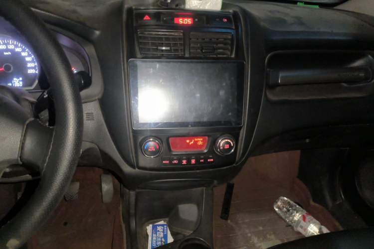 Used Kia Sportage 2013 2.0L Manual Two-Wheel Drive GLS Audio And AC Panel