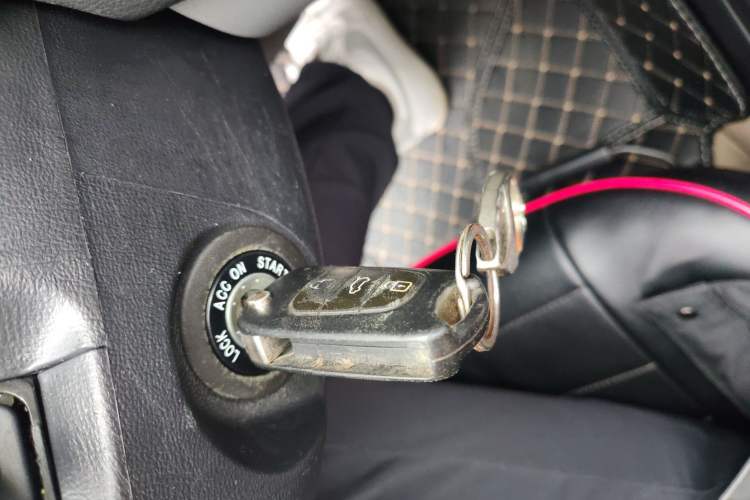 Used Hyundai Celesta 2015 1.6L Automatic Comfort Model