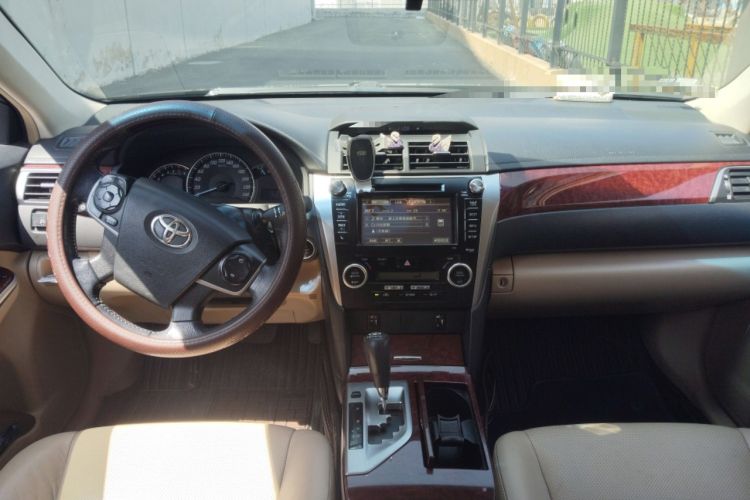 Used Toyota Camry 2012 2.0G Luxury Navigation Edition Audio And AC Panel