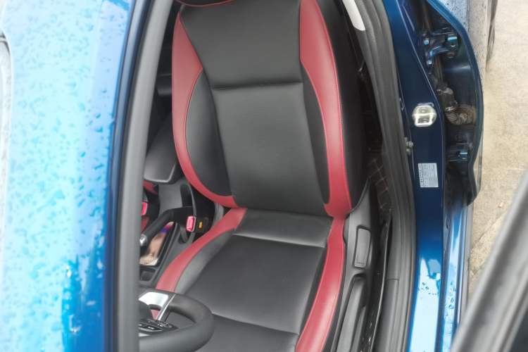 Used Kia KX Cross 2017 1.4L AT GLS