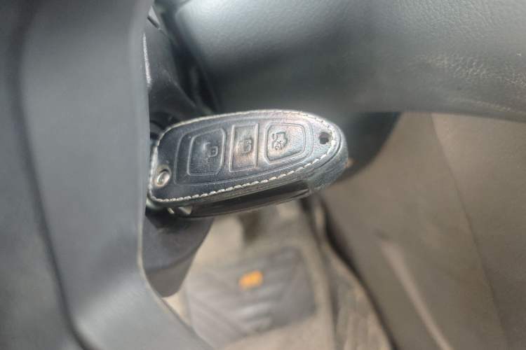 Used Ford Focus 2012 Hatchback 1.6L Automatic Fashion Edition Vehicle Key