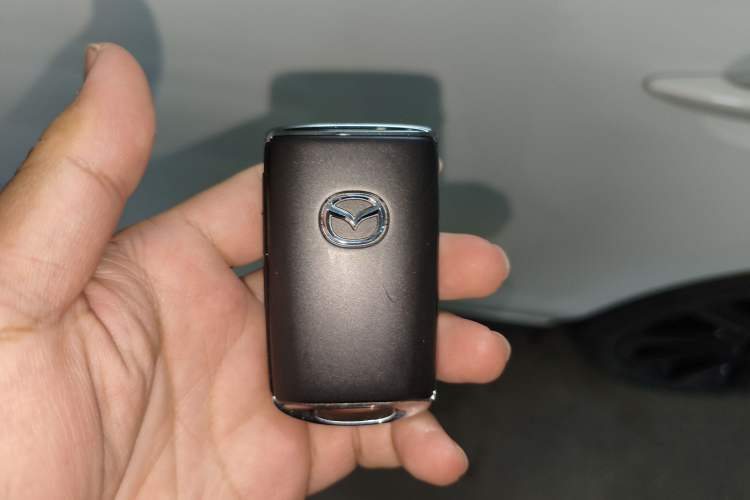 Used Mazda 3 Axela 2023 2.0L Automatic ZhiZhen Edition