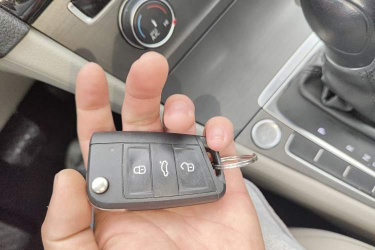 Used Volkswagen Golf 2014 1.4TSI Automatic Luxury Model
