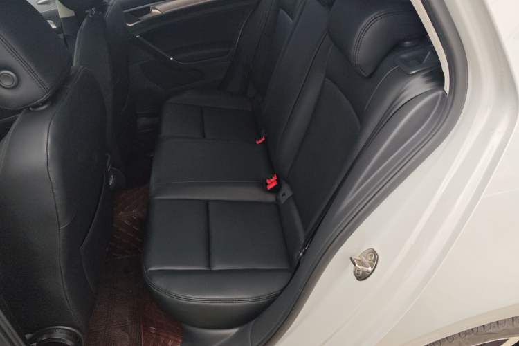 Used Volkswagen Golf 2020 200TSI DSG Comfortable and Ambitious Edition
