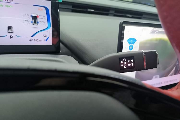 Used Chery New Energy Boundless Pro 2022 301km LingShou Edition Lithium Iron Phosphate
