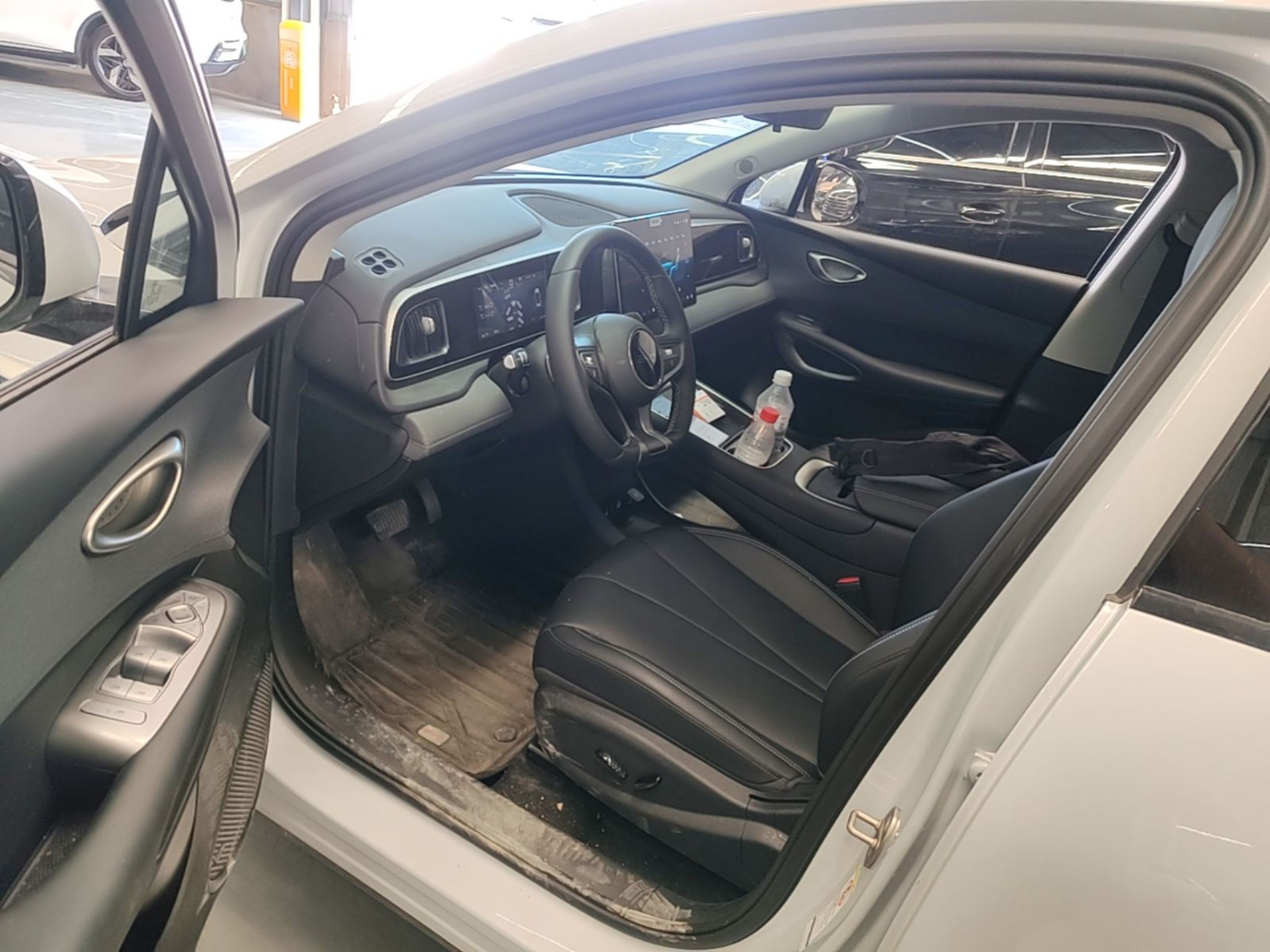 Vordere Reihe im Auto