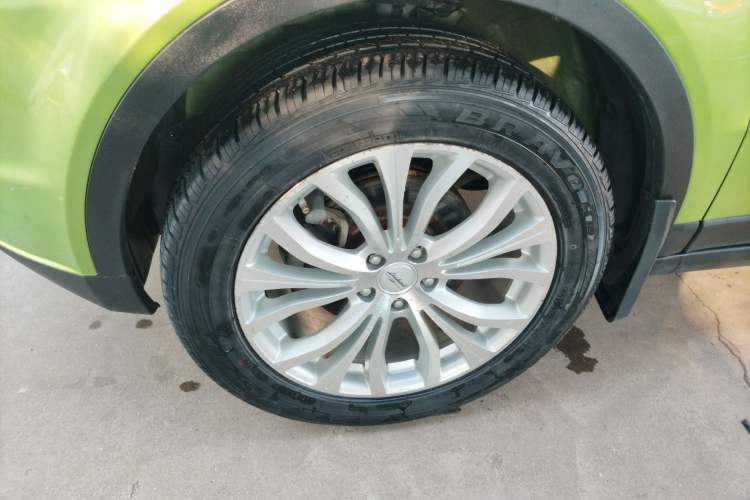 Used Land X7 2015 2.0T Panoramic Prestige Edition
