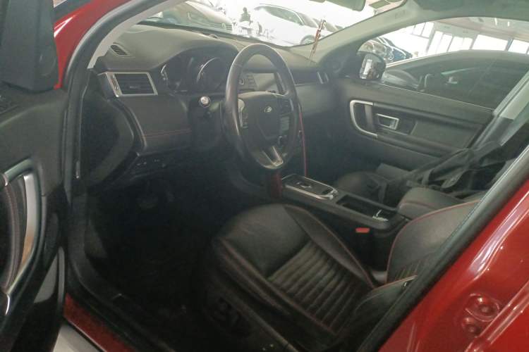 Used Land Rover Discovery Sport 2019 240 PS SE Dynamic Version China VI Standard