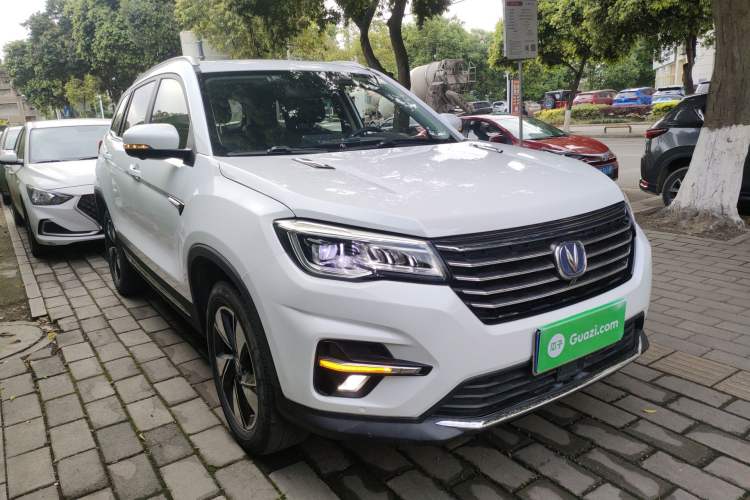 Used CHANGAN CS75 2018 280T Automatic Smart Edition China V-standard Front Right 45 Deg