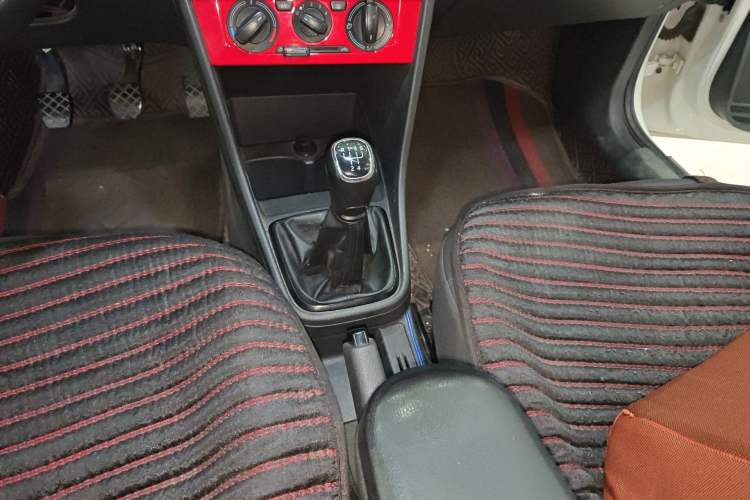 Used Skoda Rapid Spaceback 2014 1.6L Manual Enjoyment Edition
