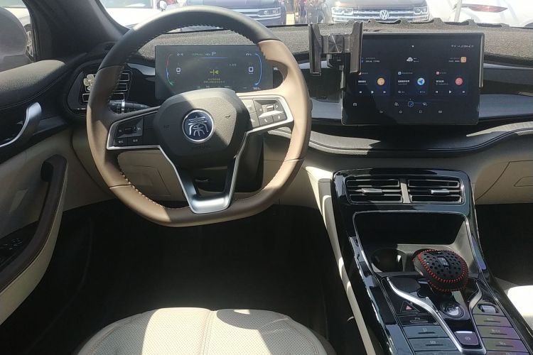 Used BYD Qin PLUS 2023 Champion Edition DM-i 55KM Leading Model
