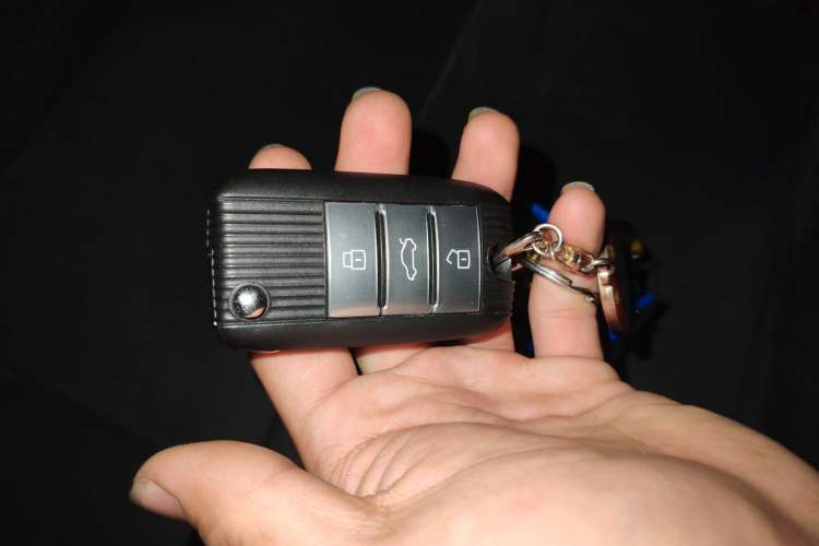 Used Roewe RX5 New Energy 2017 eRX5 50T Hybrid Connected Prestige Flagship Edition
