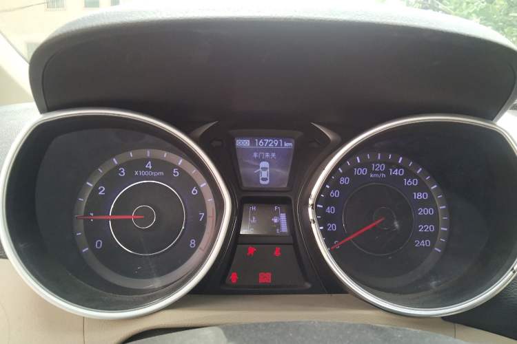 Used Hyundai Elantra (5th Generation / Langdong) 2012 1.6L Manual Leading Model