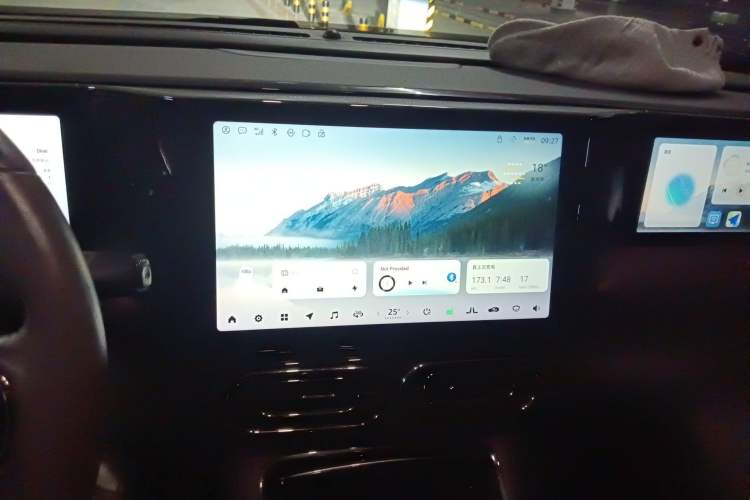 Used Leapmotor C11 2021 Performance Edition Audio And AC Panel