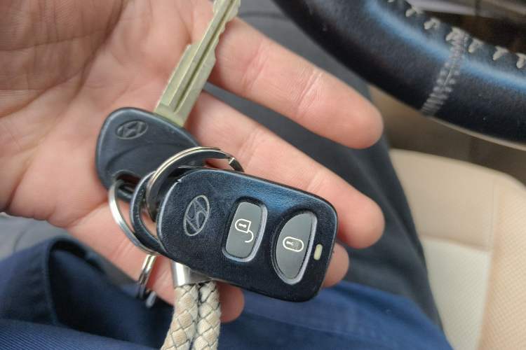 Used Hyundai Tucson 2009 2.0L Automatic Two-Wheel Drive with Sunroof Vehicle Key