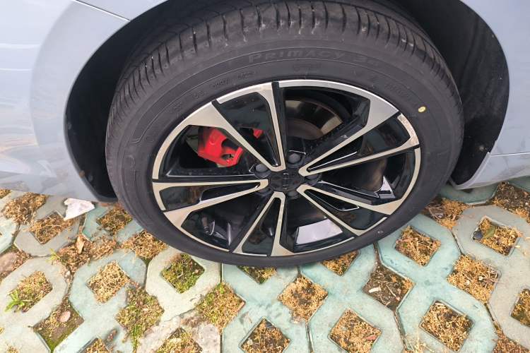 Used Geely Auto Preface 2021 2.0TD Space-Time Edition Hao Yue Right Rear Wheel Hub