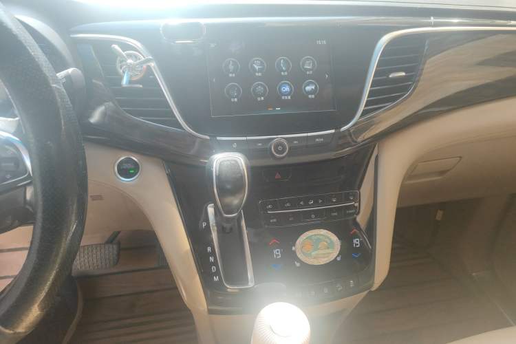 Used Buick GL8 2017 ES 28T Luxury Model China V Standard
