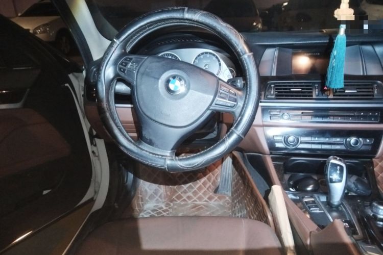Used BMW 5 Series 2014 525Li Leading Model Steering Wheel