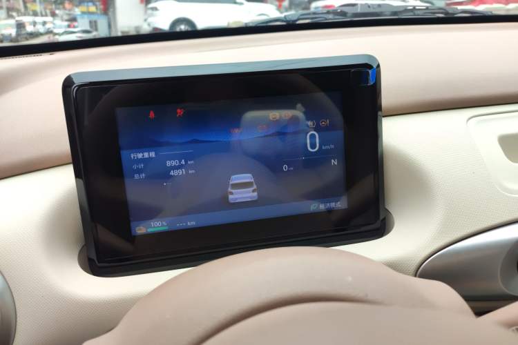 Used Wuling Hongguang MINIEV 2025 Four-Door Version Advanced Edition Instrument Cluster