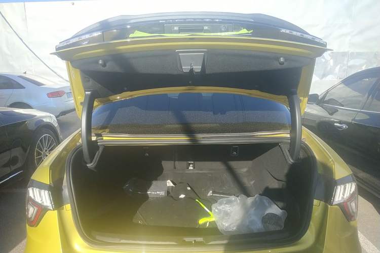 Used Lynk & Co 03 2022 03+ 2.0TD Automatic Wind-Chasing Edition
