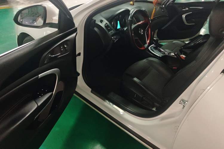 Used Buick Regal 2015 1.6T Leading Technology Model
