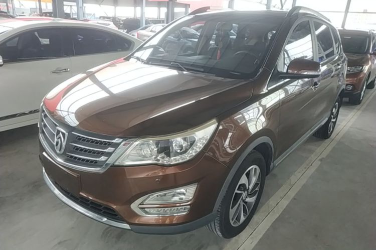Used Baojun 560 2015 1.8L manual luxury version Guazi used car, China used car export, Used car for sale, Used cars, Cheapest cars for sale