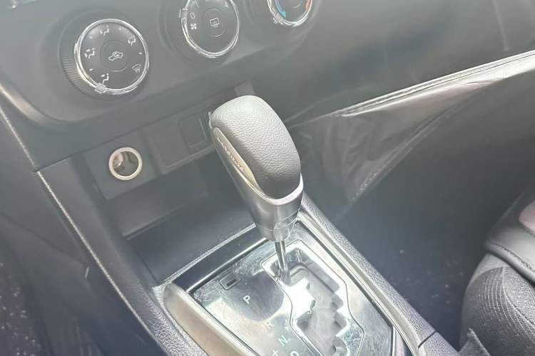 Used Toyota Levin 2014 1.8 GS CVT Elite Edition Gear Lever