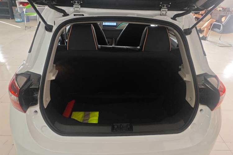 Used JMEV Ezi EV3 2024 Edition Youth Version 330KM Comfort Model
